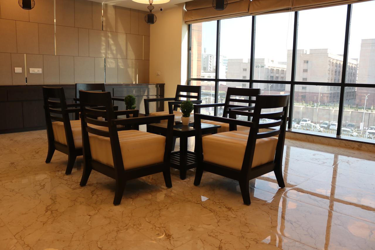 Hotel Solitaire Chinhat Zewnętrze zdjęcie